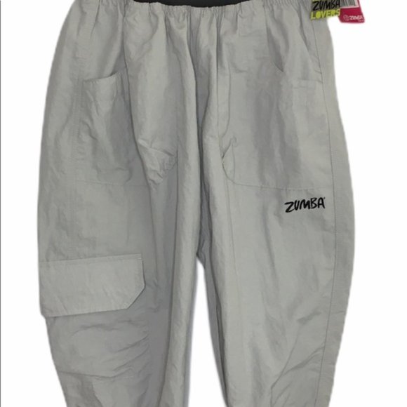 🔴10/$25 Zumba Wear Ultimate Orbit Capri NWT - Picture 2 of 6